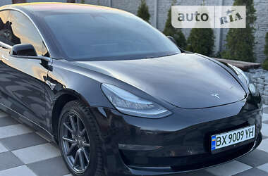 Седан Tesla Model 3 2018 в Летичеве