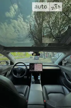Tesla Model 3 2018
