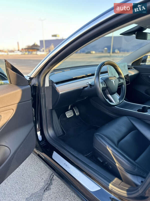Седан Tesla Model 3 2019 в Киеве фото 8 Седан Tesla Model 3 2019 в Киеве