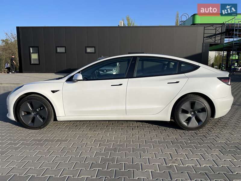 Седан Tesla Model 3 2021 в Кременчуге