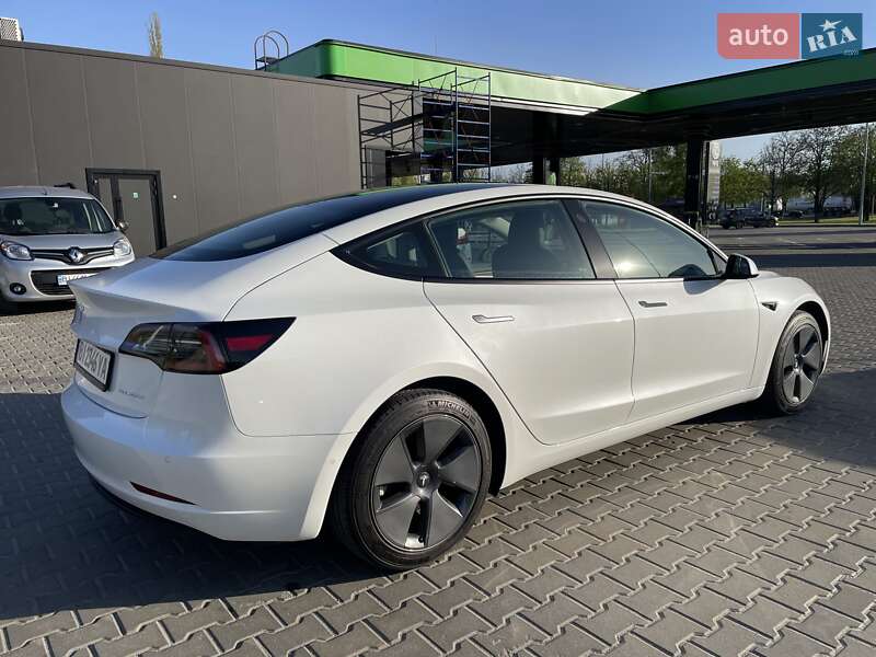 Седан Tesla Model 3 2021 в Кременчуге