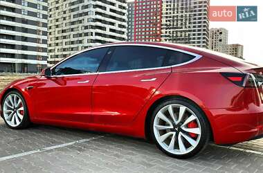 Седан Tesla Model 3 2018 в Киеве