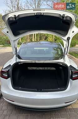 Седан Tesla Model 3 2018 в Днепре