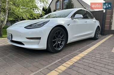 Седан Tesla Model 3 2018 в 
