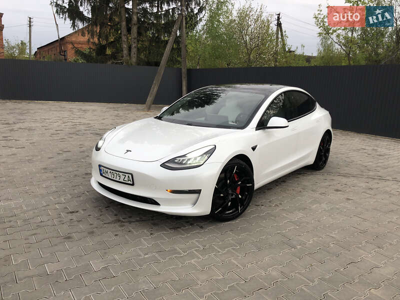 Седан Tesla Model 3 2019 в Хорошеве