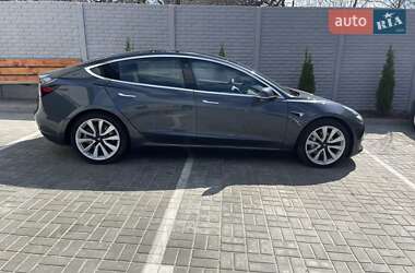 Седан Tesla Model 3 2019 в Харкові
