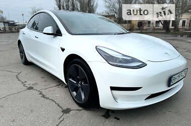 Седан Tesla Model 3 2022 в Одессе