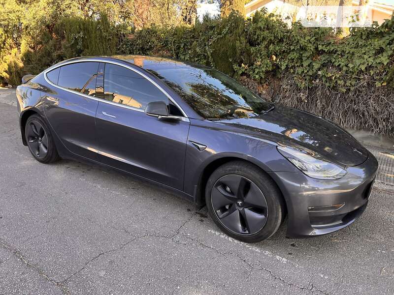 Седан Tesla Model 3 2020 в Каменец-Подольском