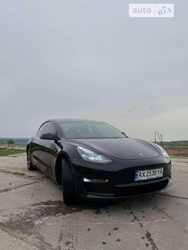 Седан Tesla Model 3 2021 в Богодухове