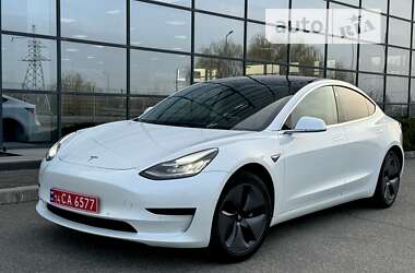 Седан Tesla Model 3 2019 в Дніпрі