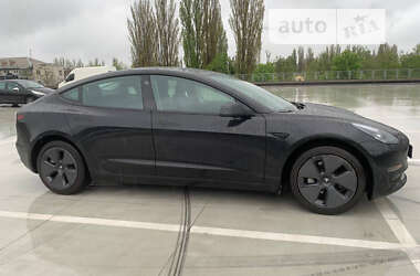 Седан Tesla Model 3 2021 в Киеве