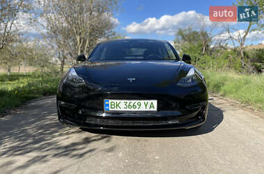 Седан Tesla Model 3 2021 в Рівному
