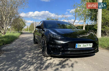 Седан Tesla Model 3 2021 в Рівному