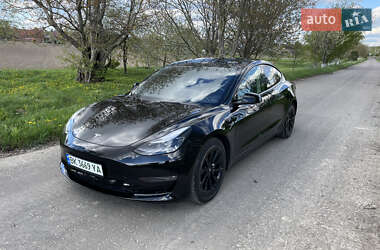 Седан Tesla Model 3 2021 в Рівному