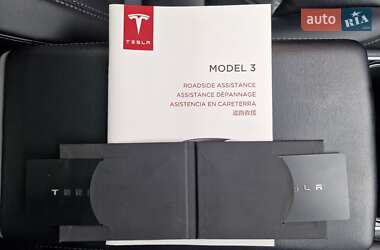 Седан Tesla Model 3 2019 в 