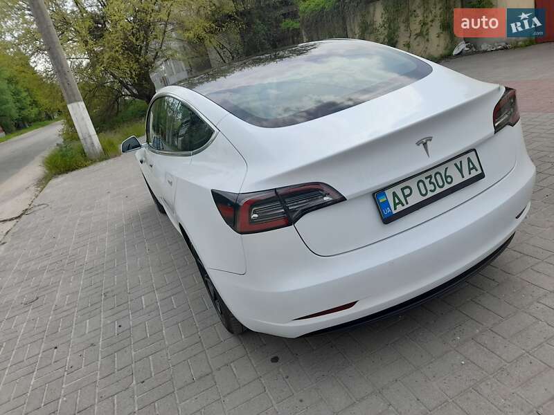 Седан Tesla Model 3 2018 в Запорожье
