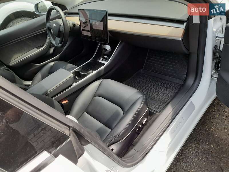 Седан Tesla Model 3 2018 в Запорожье