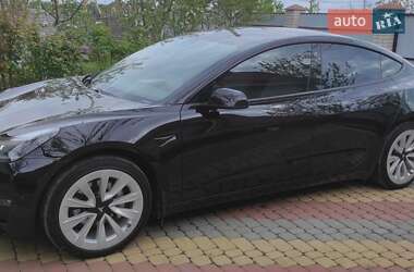 Седан Tesla Model 3 2021 в Виннице