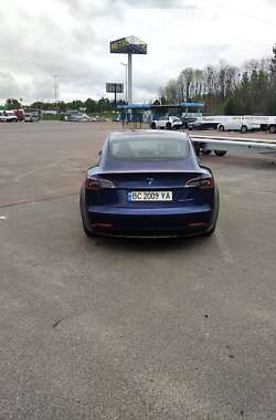 Седан Tesla Model 3 2020 в Львове