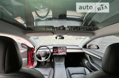 Седан Tesla Model 3 2022 в Києві