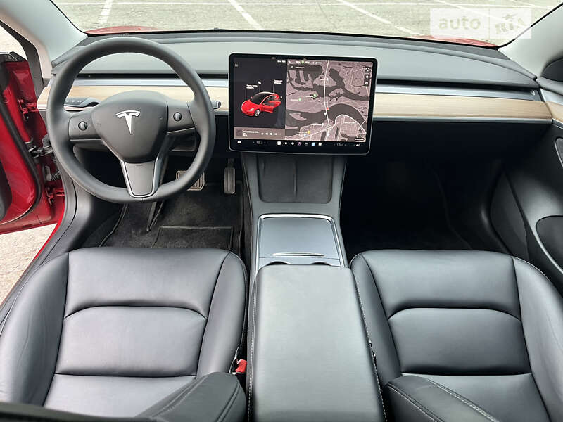 Седан Tesla Model 3 2022 в Києві
