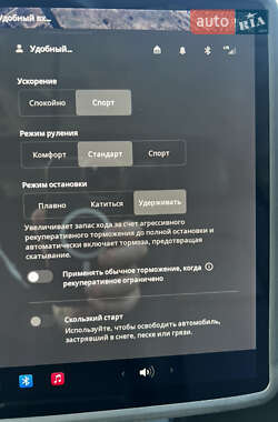 Седан Tesla Model 3 2021 в Киеве