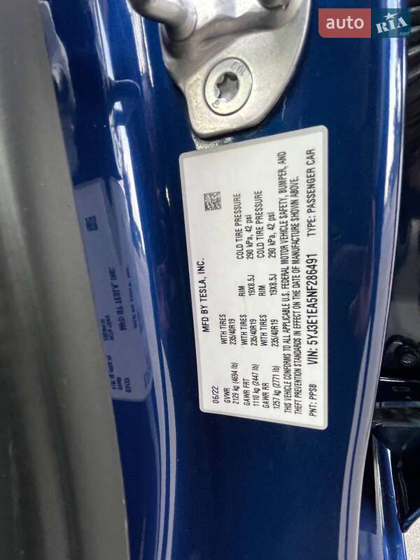 Седан Tesla Model 3 2022 в Львове