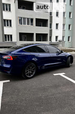 Седан Tesla Model 3 2022 в Краматорске