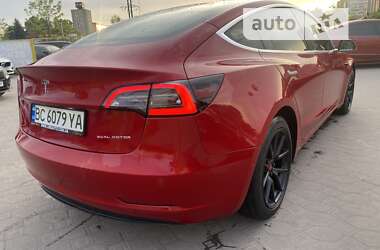 Седан Tesla Model 3 2020 в Львові