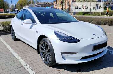 Седан Tesla Model 3 2020 в Киеве