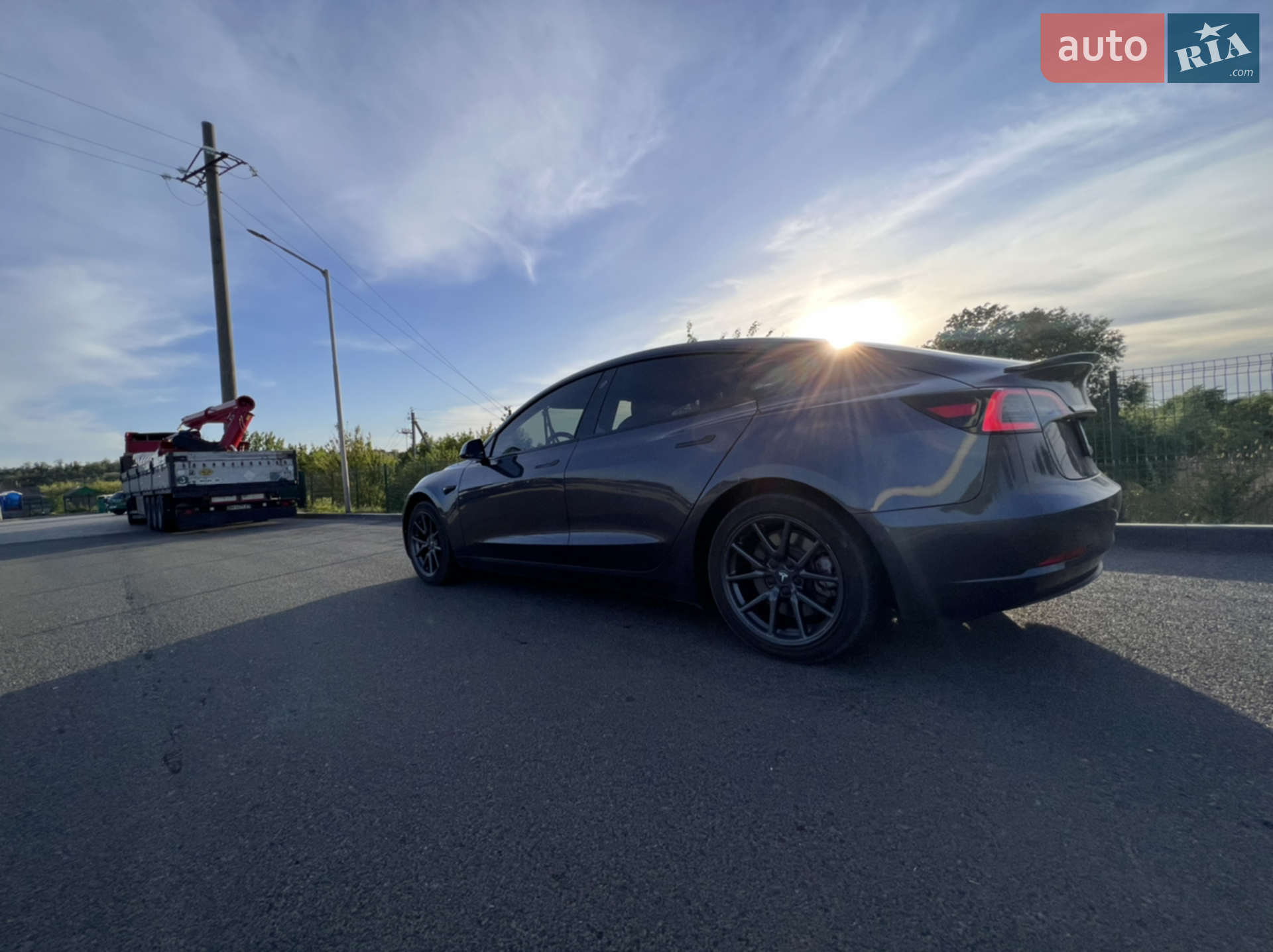 2018 Tesla Model 3 - мініатюра 4