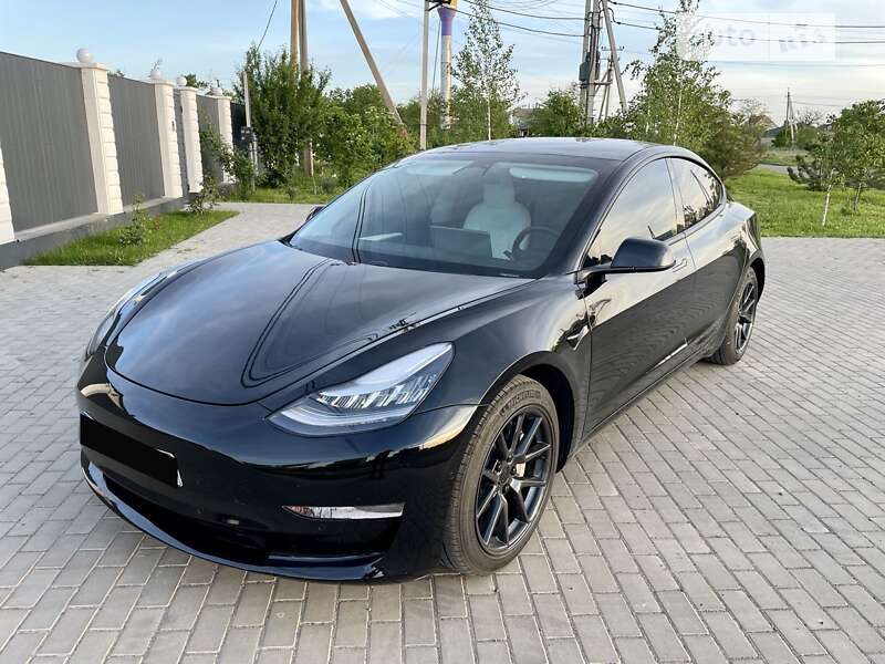 Седан Tesla Model 3 2021 в Одессе