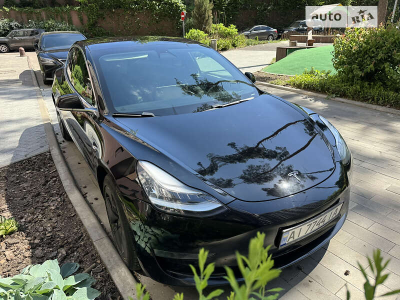 Седан Tesla Model 3 2019 в Білій Церкві