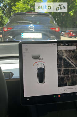 Седан Tesla Model 3 2021 в Кременчуге