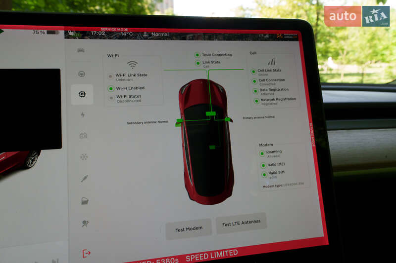 Седан Tesla Model 3 2018 в Львове