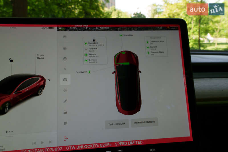 Седан Tesla Model 3 2018 в Львове