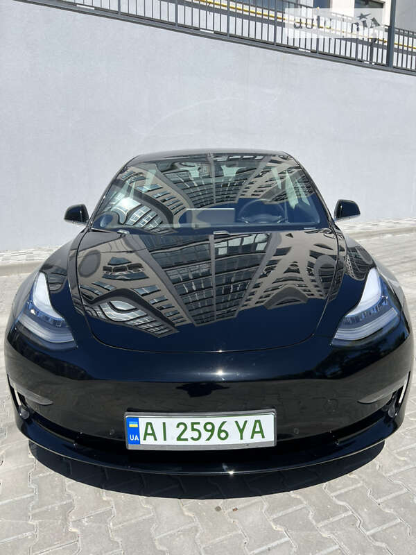 Седан Tesla Model 3 2019 в Києві