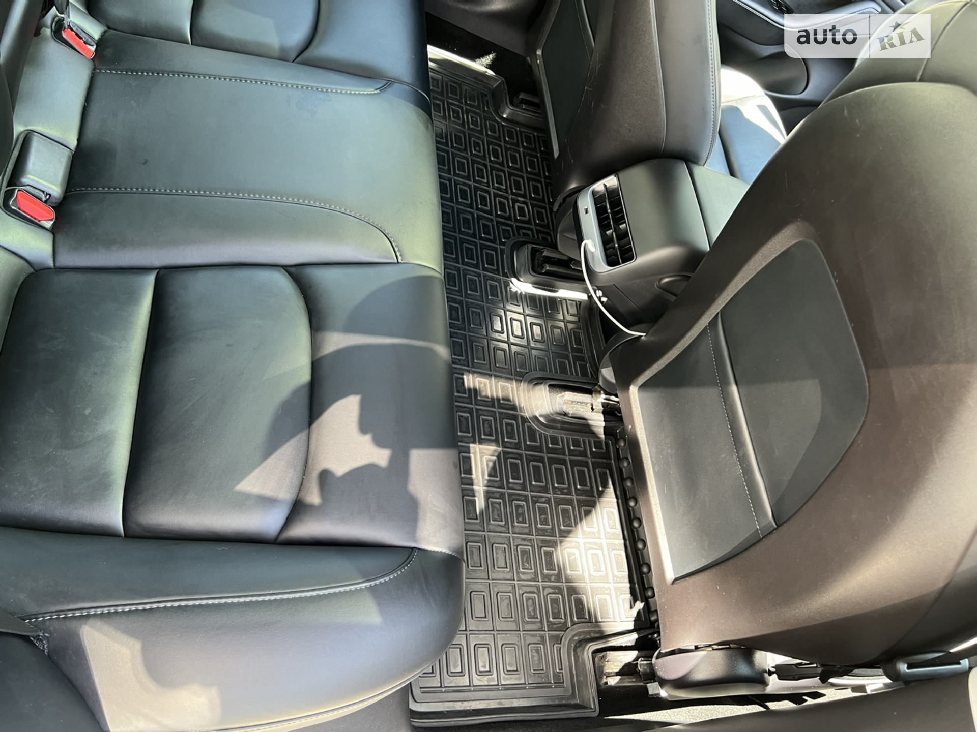 2019 Tesla Model 3 - мініатюра 23