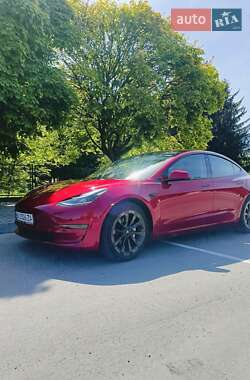 Седан Tesla Model 3 2022 в Ровно