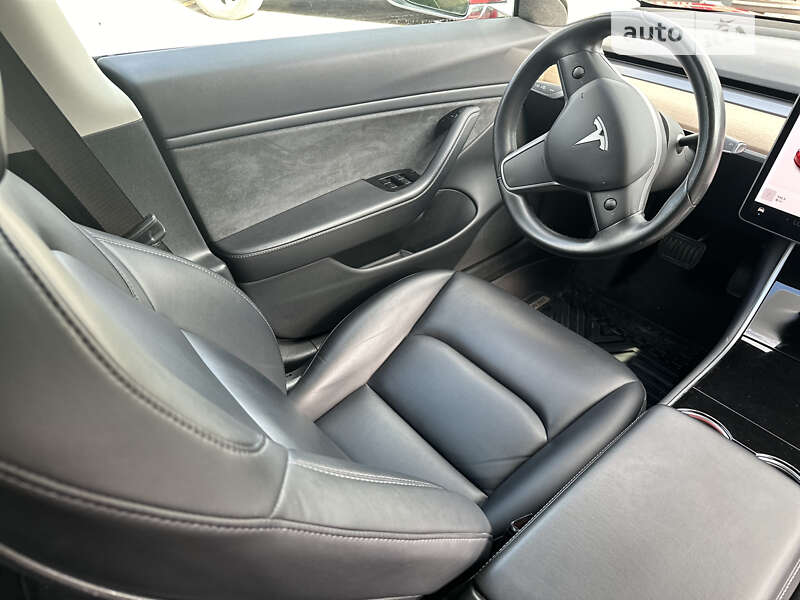 Седан Tesla Model 3 2018 в Черновцах фото 38 Седан Tesla Model 3 2018 в Черновцах