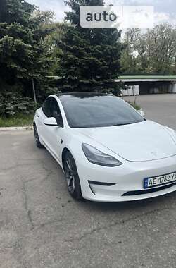 Седан Tesla Model 3 2021 в Дніпрі