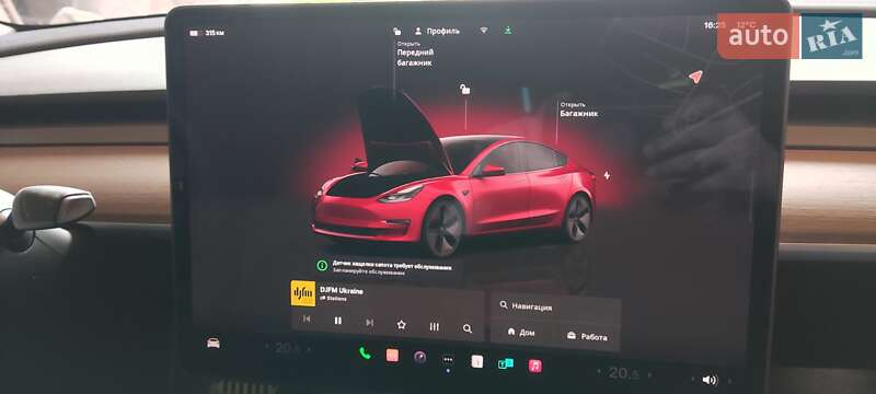 Седан Tesla Model 3 2022 в Киеве
