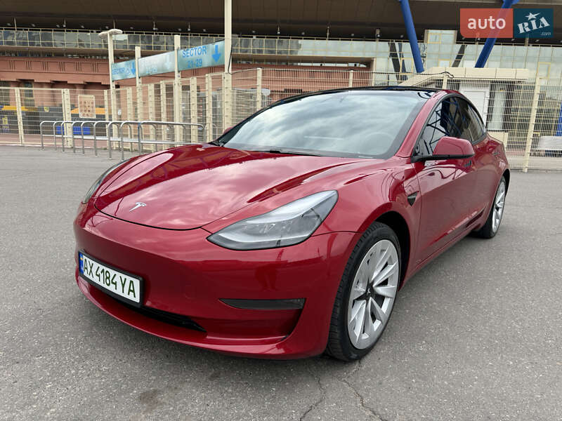 Tesla Model 3 2021