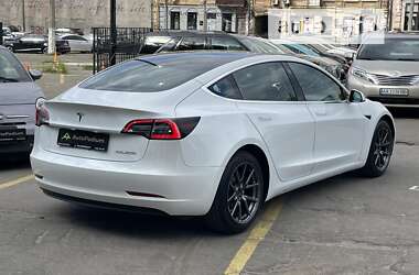 Седан Tesla Model 3 2018 в Киеве