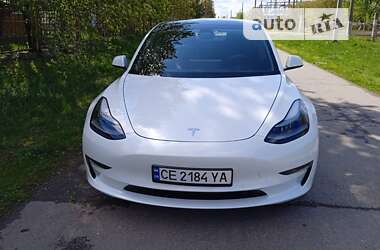 Седан Tesla Model 3 2022 в Черновцах