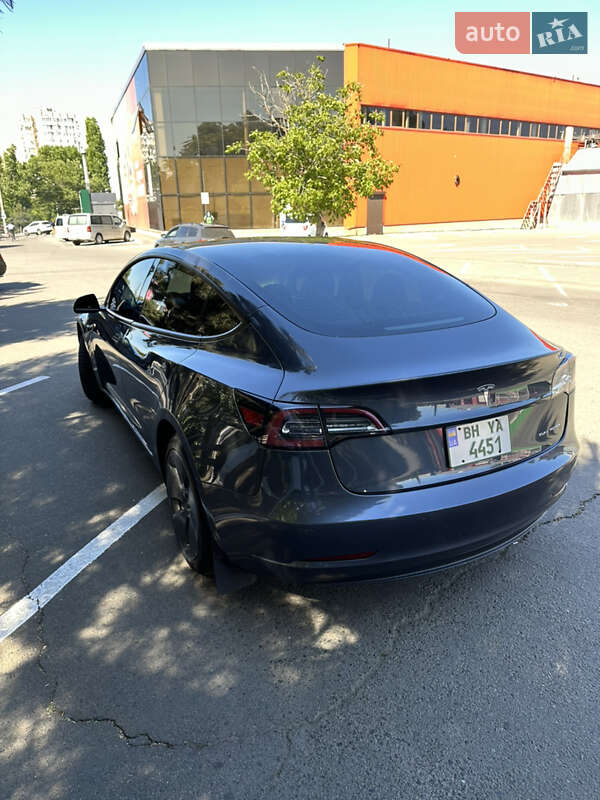 Седан Tesla Model 3 2021 в Одессе