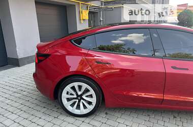 Седан Tesla Model 3 2022 в Львові