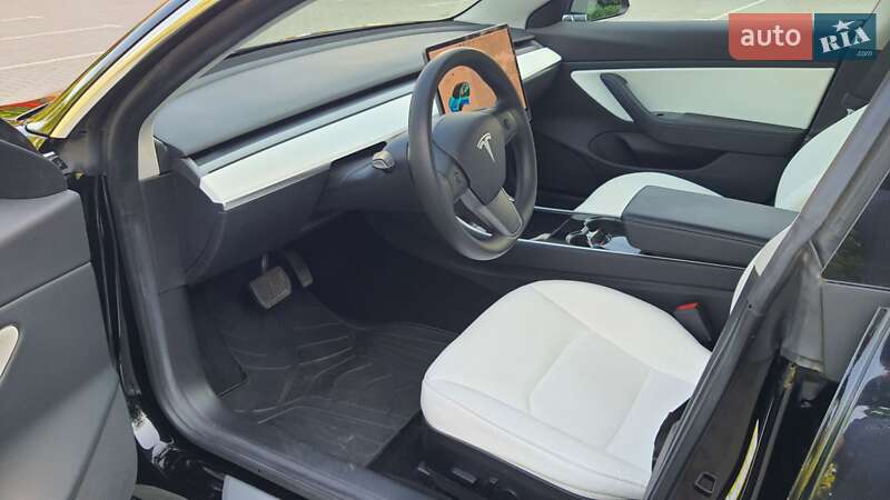 Седан Tesla Model 3 2020 в Харькове