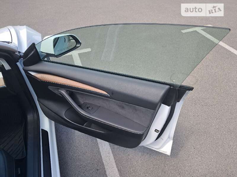 Седан Tesla Model 3 2022 в Києві фото 21 Седан Tesla Model 3 2022 в Києві
