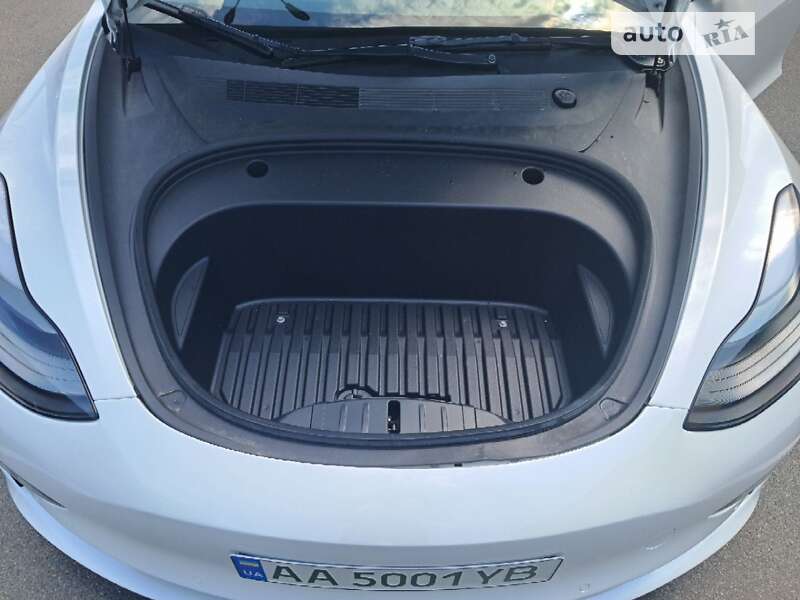 Седан Tesla Model 3 2022 в Києві фото 30 Седан Tesla Model 3 2022 в Києві